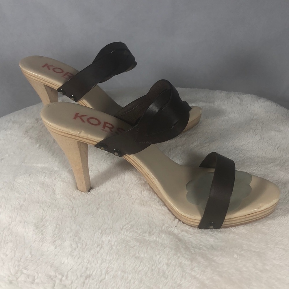 MICHAEL KORS, Sandal ,Size 9 , Brown & Cream Color - Picture 3 of 6
